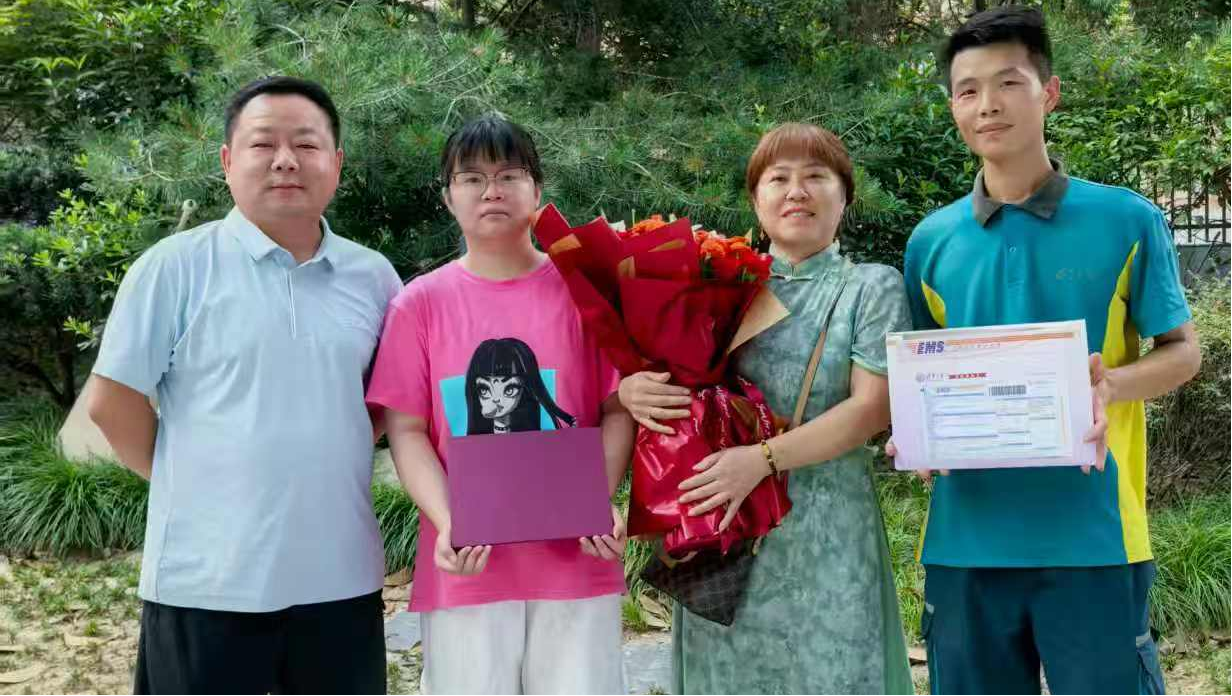 信誉好的博彩平台多地录取通知书陆续送达